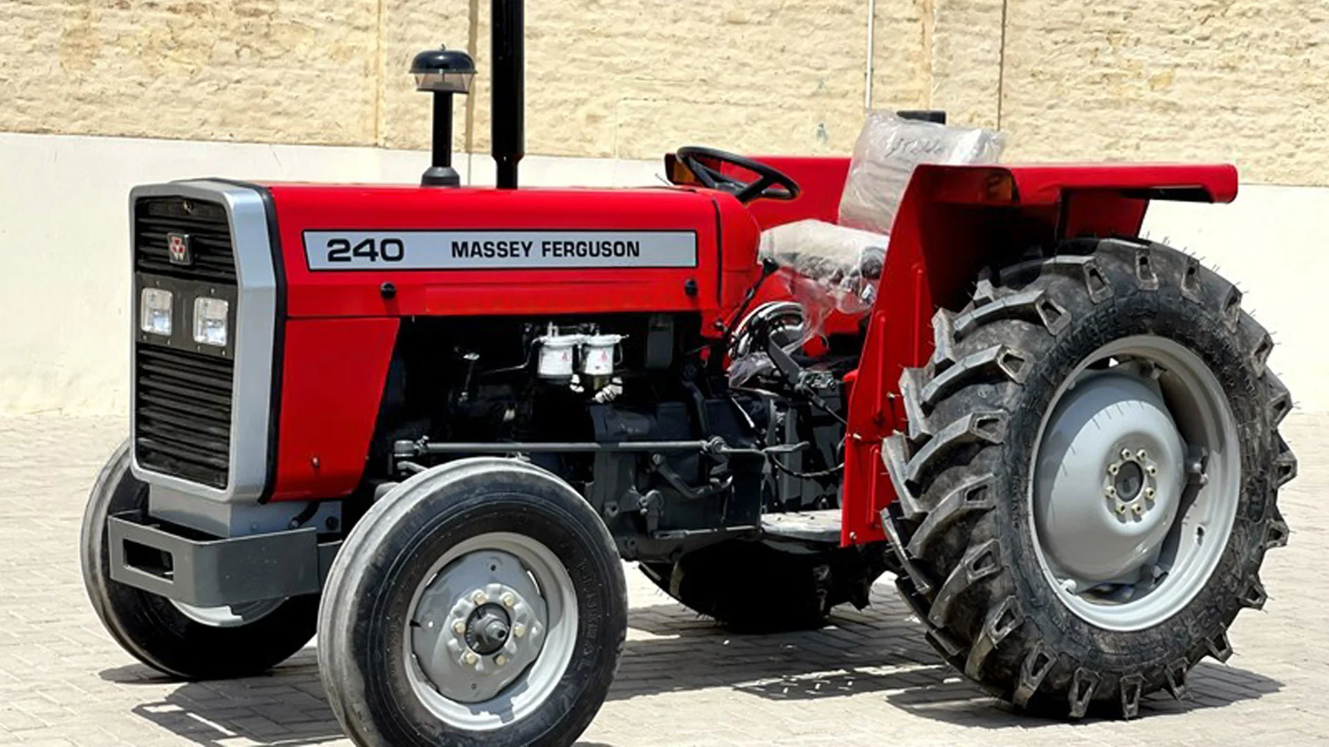 Massey Ferguson 390