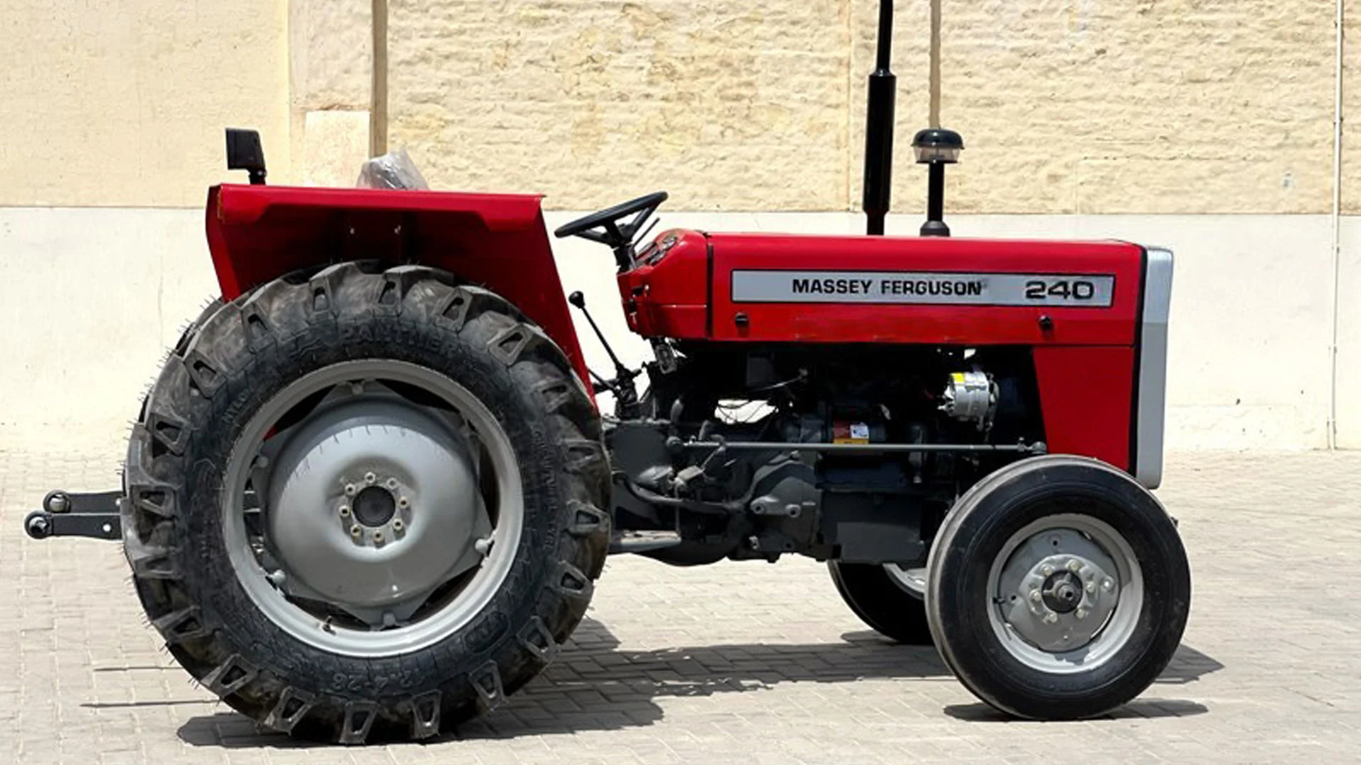 Massey Ferguson 390